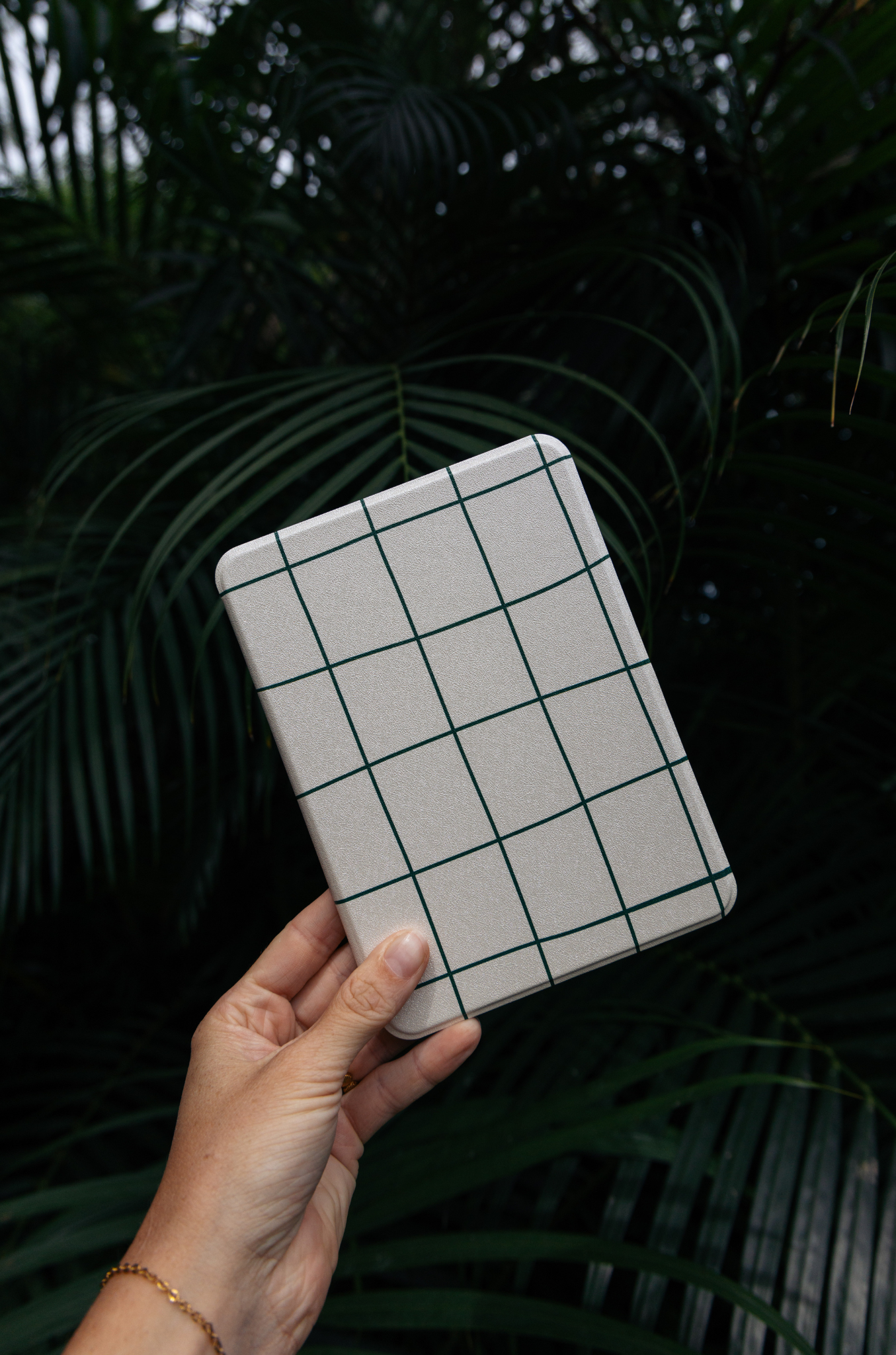 Be Happy. Kindle Case