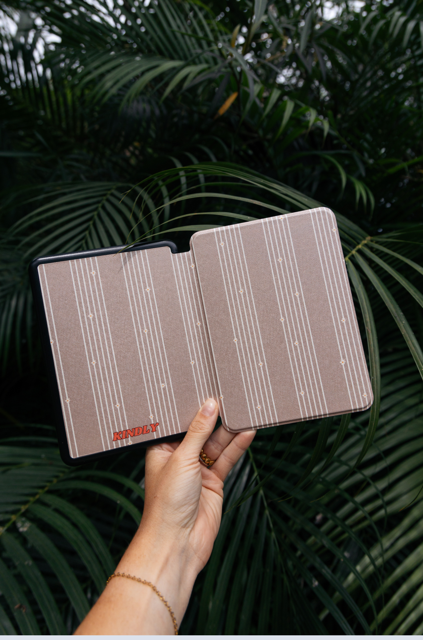 Petal & Posie Kindle Case